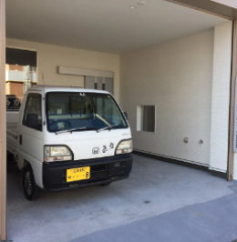 レッカー車と故障車